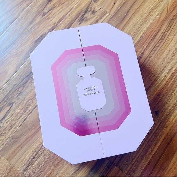 Victoria’s Secret Bombshell Fragrance BOX ONLY - Picture 1 of 3
